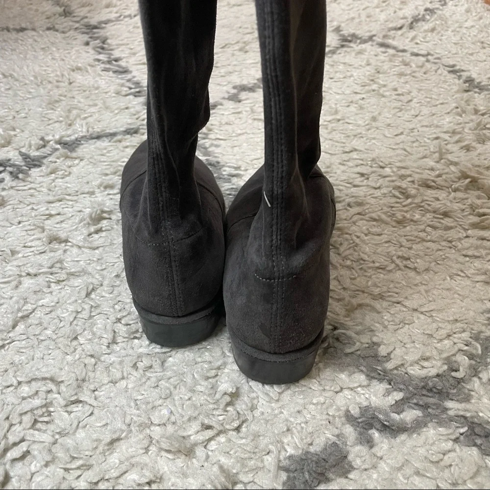 Stuart Weitzman classic stuart
